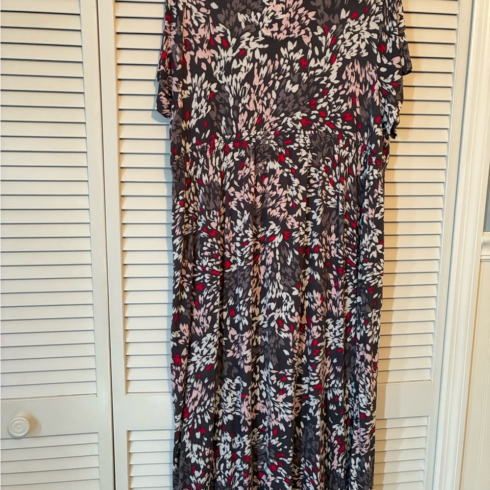 Carol Hochman Women's Floral Print Maxi Dress - Gray and Pink Accents.